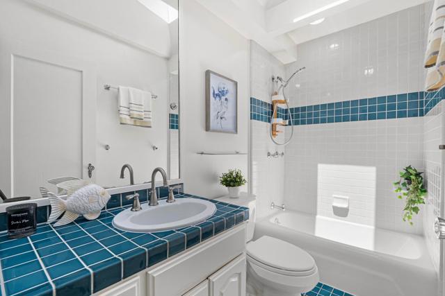 766 Nash Avenue, Menlo Park CA: https://media.crmls.org/mediaz/1b109ce5-936f-426e-aec6-19ab686b04b5.jpg