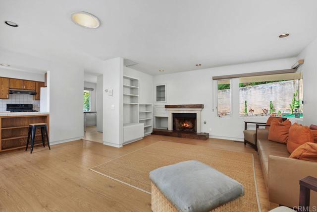 1859 Zapo Street, Del Mar CA: https://media.crmls.org/mediaz/1b10b020-2b1a-488f-85cd-b0fa4f4c506e.jpg