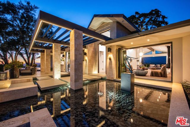 4610 Via Vistosa, Santa Barbara CA: https://media.crmls.org/mediaz/1b116ada-1833-40c9-8dd1-bcb46fb7c29f.jpg