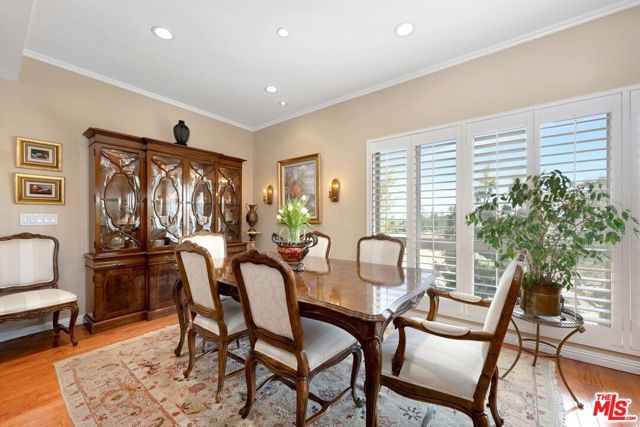 645 Wilcox Avenue, Los Angeles CA: https://media.crmls.org/mediaz/1b118f4a-6cc8-40ac-83d5-49bbfd524e49.jpg