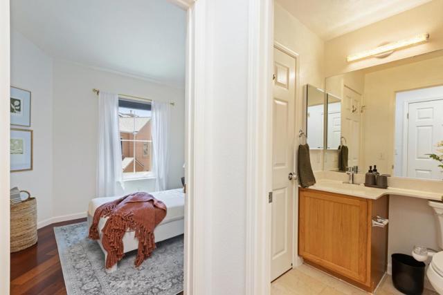 2009 Showers Drive, Mountain View CA: https://media.crmls.org/mediaz/1b120ccf-c201-47c1-bd19-928dbaa445fe.jpg