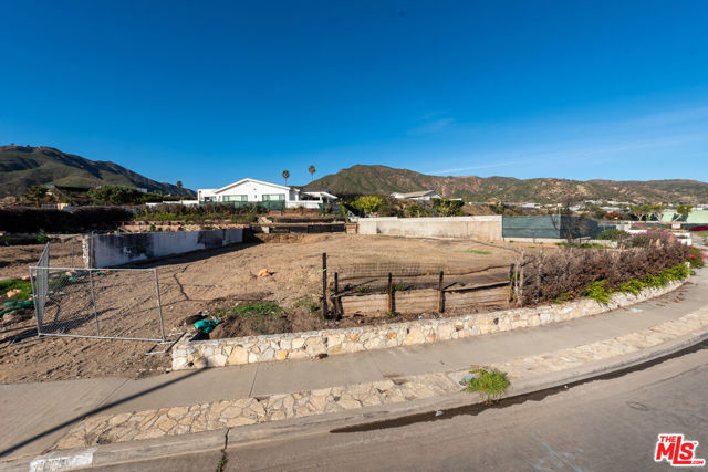 Drew Fenton | 18441 Kingsport Drive Malibu CA | MLS: 7461689 Drew Fenton | 18441 Kingsport Drive Malibu CA | MLS: 7461689