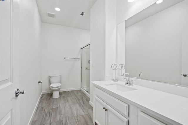 3062 Beaded Mist Walk, Sacramento CA: https://media.crmls.org/mediaz/1b1316e7-5a91-4429-ba80-4b2f46f286f2.jpg