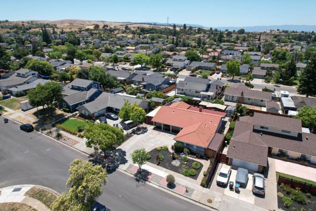 4089 Timberline Drive, San Jose CA: https://media.crmls.org/mediaz/1b1349e2-7baa-4173-b84c-4ab79f97daf8.jpg