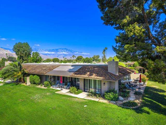 5 Seton Court, Rancho Mirage CA: https://media.crmls.org/mediaz/1b135a47-e13c-422b-b20b-604d25066c58.jpg