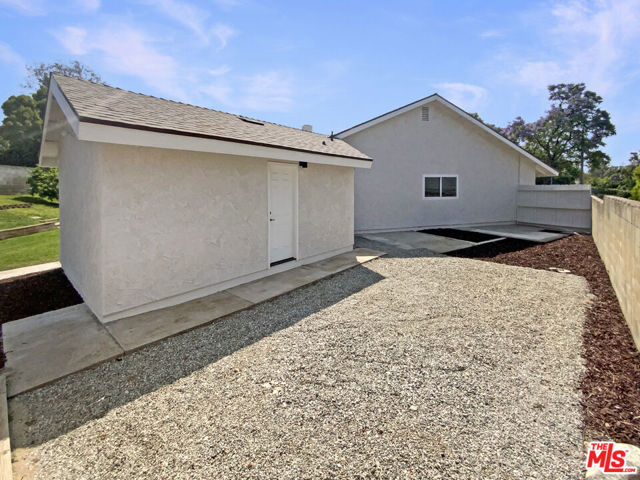 2230 La Crosse Circle, Claremont CA: https://media.crmls.org/mediaz/1b13f707-416e-4975-8182-ff211ada626e.jpg