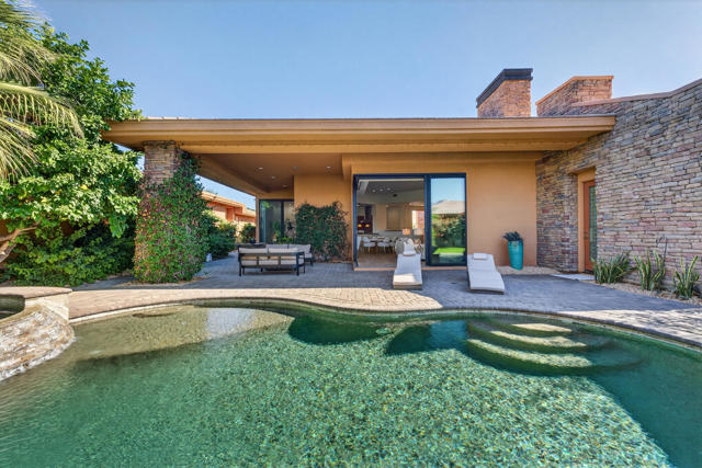 79900 De Sol A Sol, La Quinta CA: https://media.crmls.org/mediaz/1b1433b1-1649-4ec4-b385-e3a167e4455a.jpg