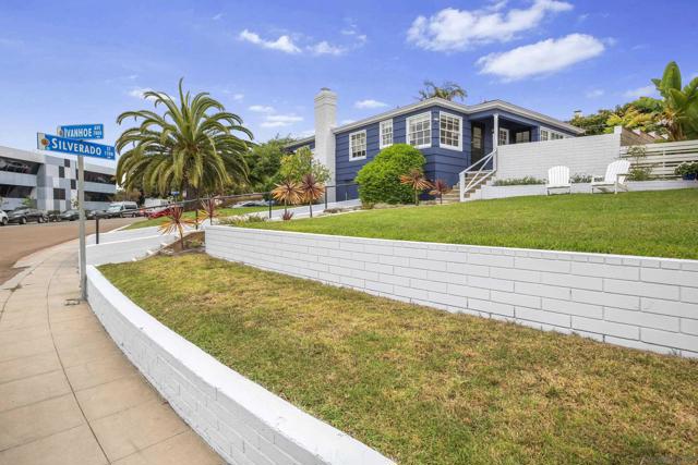 1205 Park Row, La Jolla CA: https://media.crmls.org/mediaz/1b1490c0-564b-425e-b500-5db1f18df6ce.jpg
