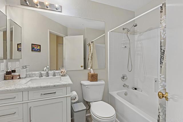 Image 23 of 34 For 10198 Wateridge Circle 157