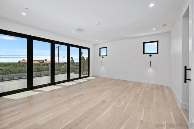 1009 Arcadia Road, Encinitas CA: https://media.crmls.org/mediaz/1b14f813-fa6d-4cb3-af60-d0e7133ac281.jpg