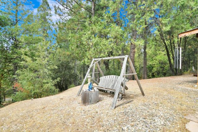 17533 Humbug Creek Road, Glencoe CA: https://media.crmls.org/mediaz/1b1517ee-69f8-456a-82b2-4c855422f4ab.jpg