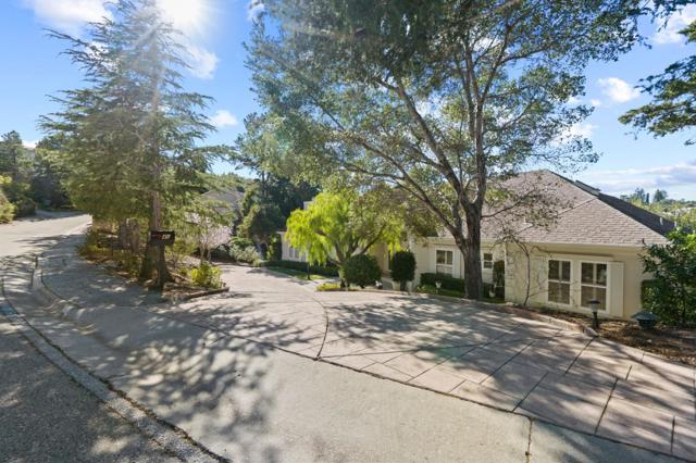 46 Eugenia Way, Hillsborough CA: https://media.crmls.org/mediaz/1b157353-7c2c-4825-ac11-e2ae6b9c6064.jpg