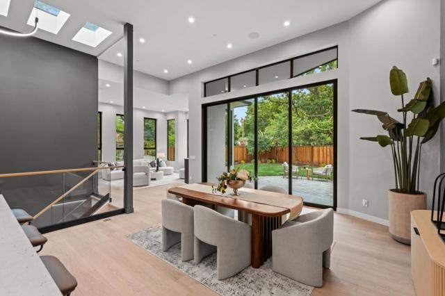 90 Crescent Drive, Palo Alto CA: https://media.crmls.org/mediaz/1b157a50-48b7-4e9a-818d-e12494b5a09f.jpg