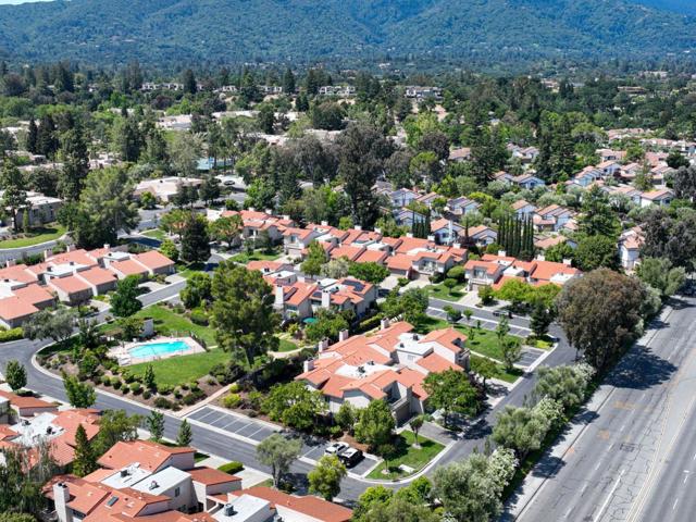 135 Calle Larga, Los Gatos CA: https://media.crmls.org/mediaz/1b159794-36c8-4c57-a027-fbc371a6ecb2.jpg