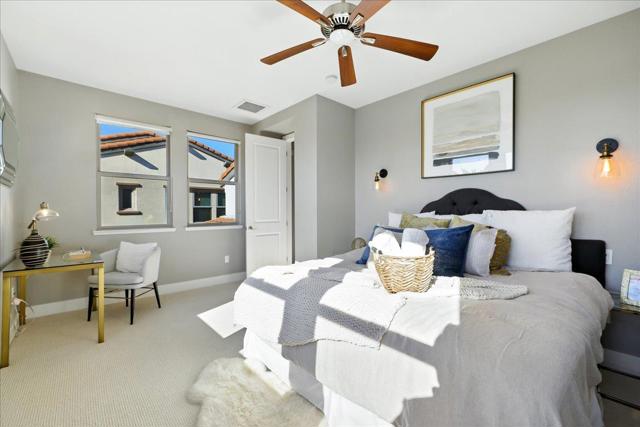 324 Cherokee Loop, Mountain View CA: https://media.crmls.org/mediaz/1b16e706-4c25-4bb5-bd39-5a358a241092.jpg