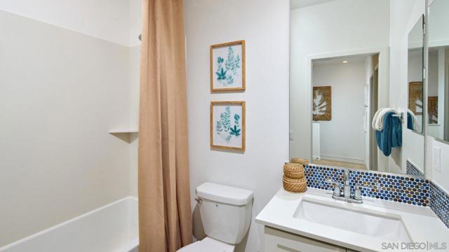 14238 Jonah Way, San Diego CA: https://media.crmls.org/mediaz/1b1743b8-5218-4ad4-9dd1-a8d3da0b120e.jpg