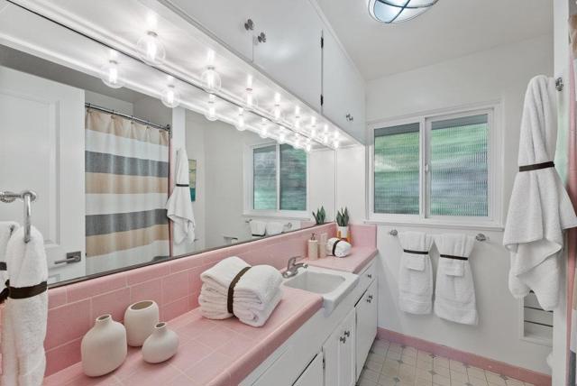 5365 Maretta Drive, Soquel CA: https://media.crmls.org/mediaz/1b174858-78a9-45aa-984a-6f41feb0d621.jpg