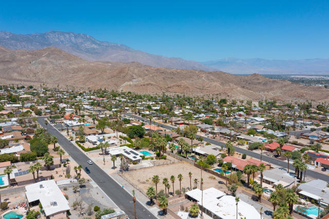 0 Treasure Trail, Cathedral City CA: https://media.crmls.org/mediaz/1b17c1c3-0ea6-4ea9-b41b-0388aca1ff26.jpg