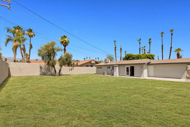 73765 Catalina Way, Palm Desert CA: https://media.crmls.org/mediaz/1b183dbe-8104-4287-ae71-9c7299078a92.jpg