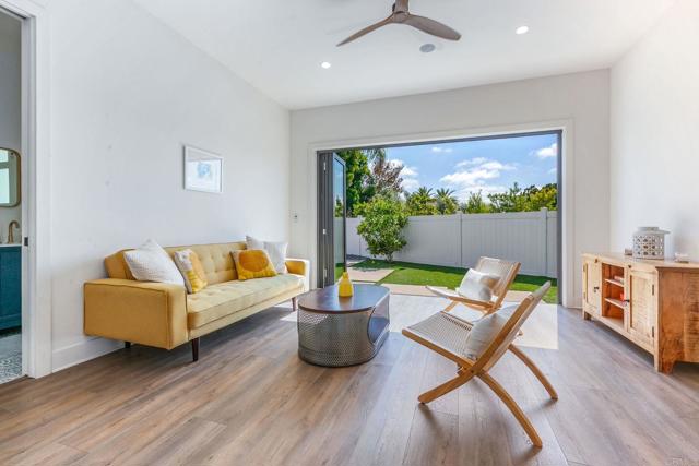 2630 Vistosa Place, Carlsbad CA: https://media.crmls.org/mediaz/1b18705e-7cbe-4fd6-9347-e77bbc95695b.jpg