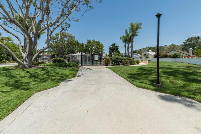 6848 Xana Way, Carlsbad CA: https://media.crmls.org/mediaz/1b19d883-1bba-40d3-b675-842b9eba8025.jpg