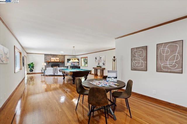 3284 Omega Cir, Pleasanton CA: https://media.crmls.org/mediaz/1b1a2da0-d3b4-4fe9-839d-b909bc1f5f78.jpg