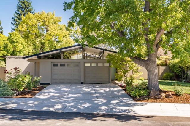 779 Holly Oak Drive, Palo Alto CA: https://media.crmls.org/mediaz/1b1a8706-f881-4701-ab4d-a0fdca5933bf.jpg