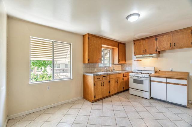 854 N 16th Street, San Jose CA: https://media.crmls.org/mediaz/1b1b33a4-97c1-4ef0-99ec-7fa4bfbd2c8e.jpg