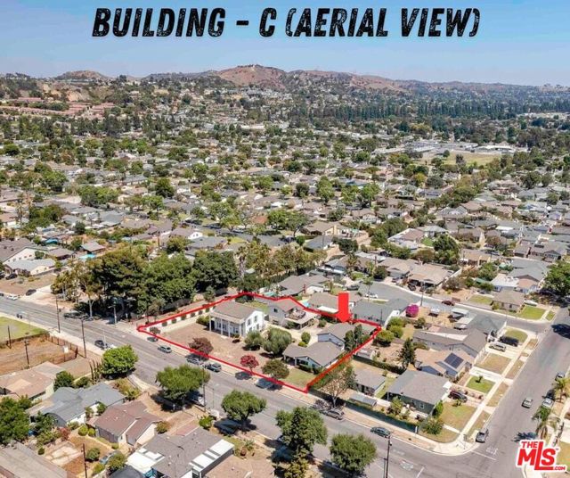 5706 Pioneer Boulevard, Whittier CA: https://media.crmls.org/mediaz/1b1b3baa-208a-40bb-bdb8-430ebb2ad6d3.jpg