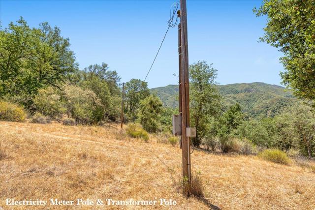 47292 Arroyo Seco Road, Greenfield CA: https://media.crmls.org/mediaz/1b1b9b2e-ba6a-4cd8-b11b-cc925e98a24a.jpg