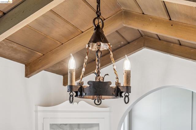 Image 31 of 60 For 21 Portsmouth Road