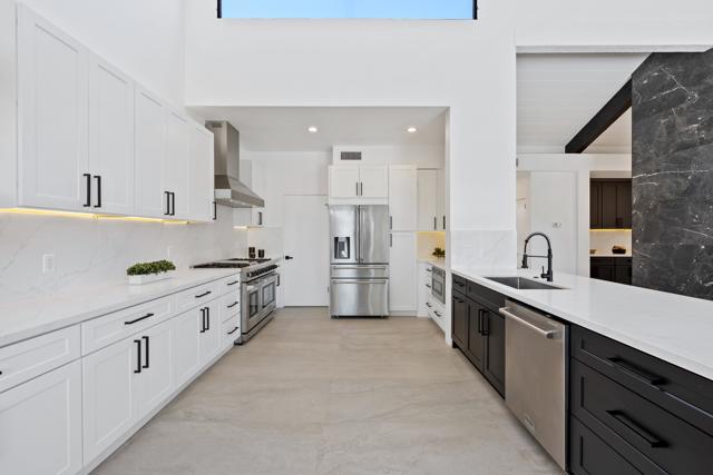 Image 12 of 56 For 607 Desert West Drive