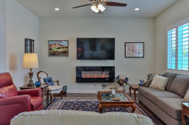 2671 Glen Echo Lane, Manteca CA: https://media.crmls.org/mediaz/1b1c1db7-8a77-403e-91d8-a354672e8c3a.jpg