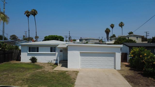 Detail Gallery Image 1 of 19 For 3850 Martha Street, San Diego,  CA 92117 - 3 Beds | 2 Baths