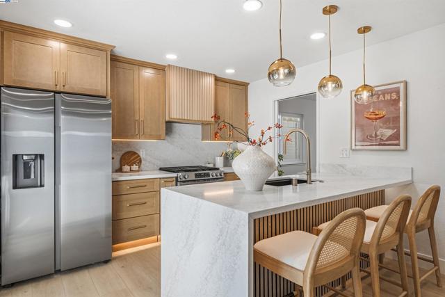 3790 Ruskin Pl, Fremont CA: https://media.crmls.org/mediaz/1b1d1a00-ca1b-4548-a0b9-aadea71f2696.jpg