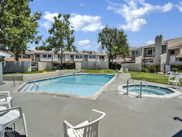 1938 Stow Street, Simi Valley CA: https://media.crmls.org/mediaz/1b1e490c-5804-421a-87b2-07b36061fd27.jpg