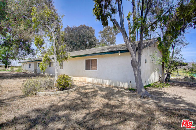 34220 Pourroy Road, Winchester, California 92596, 3 Bedrooms Bedrooms, ,2 BathroomsBathrooms,Single Family Residence,For Sale,Pourroy,24400047