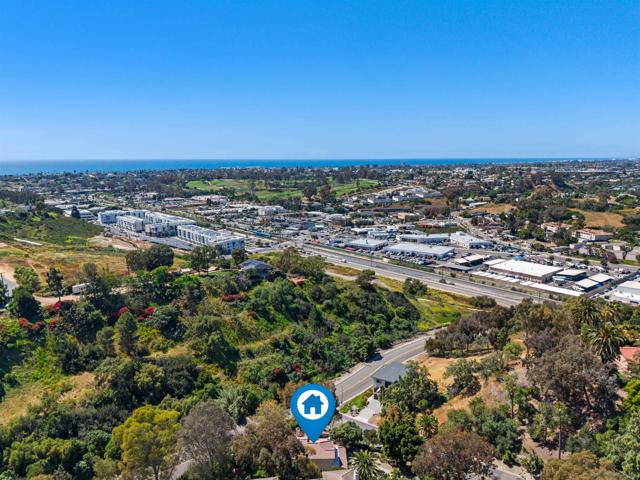 2277 Dunstan, Oceanside CA: https://media.crmls.org/mediaz/1b1f96ef-1fbb-4ecf-95e7-912b58f6320d.jpg