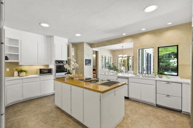 84 Selby, Atherton CA: https://media.crmls.org/mediaz/1b1fbcc5-f0a4-432b-a095-9e4158a66008.jpg