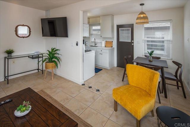 2604 06 Juan Street, San Diego CA: https://media.crmls.org/mediaz/1b1fe1f4-329f-4223-9c0d-45a70a995f34.jpg