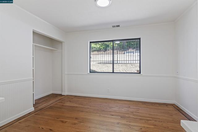 225 Rheem Blvd, Moraga CA: https://media.crmls.org/mediaz/1b1fffe6-da3f-4240-98dc-eb2e402e2c5a.jpg