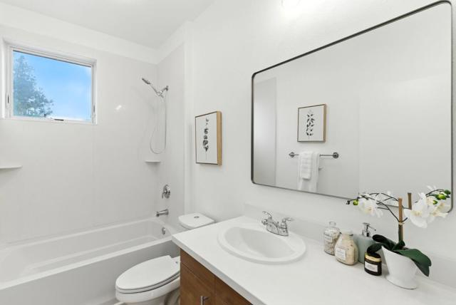 866 Altaire Walk, Palo Alto CA: https://media.crmls.org/mediaz/1b2182c3-296d-4a33-8360-5be0e2296a54.jpg