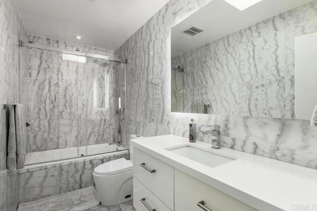 6544 Caminito Northland, La Jolla CA: https://media.crmls.org/mediaz/1b21ba9e-753b-41cd-b73f-30bcaae64a90.jpg