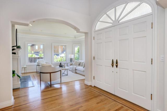 510 Oak Park Way, Redwood City CA: https://media.crmls.org/mediaz/1b22430a-de4d-4e52-9c16-a71b0e71c6c7.jpg