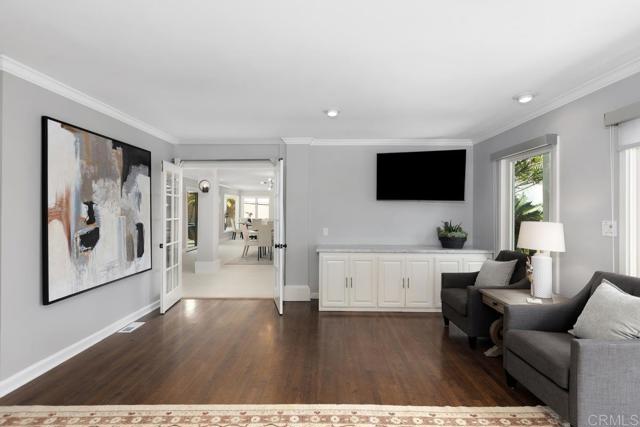 5918 Germaine Lane, La Jolla CA: https://media.crmls.org/mediaz/1b22c778-bbd4-4280-9e58-208486f207f4.jpg