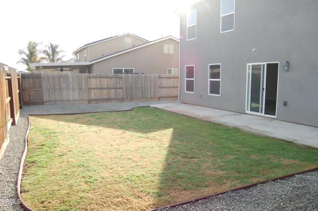 6200 Whaleback Avenue, Bakersfield CA: https://media.crmls.org/mediaz/1b22ee60-4dc8-416d-83ac-0d0f2cf8b6f5.jpg