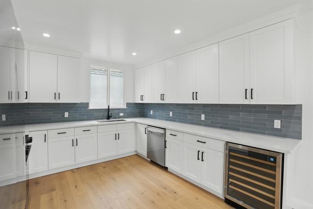 119 Nueva Ave, San Francisco CA: https://media.crmls.org/mediaz/1b23512c-a83a-4fec-a919-f33393cae61a.jpg