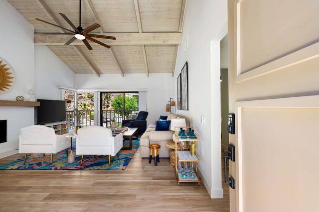 46638 Arapahoe Lane, Indian Wells CA: https://media.crmls.org/mediaz/1b247b23-fc84-410e-9368-6574d5662371.jpg
