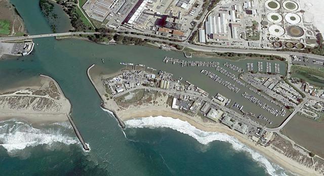 7550 Sandholdt Road, Moss Landing CA: https://media.crmls.org/mediaz/1b24eadc-820c-43b2-922e-730448f90af3.jpg