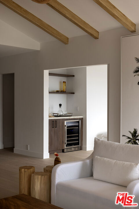 20374 Seaboard Road, Malibu CA: https://media.crmls.org/mediaz/1b250dbd-601d-4af9-a183-833428799a53.jpg